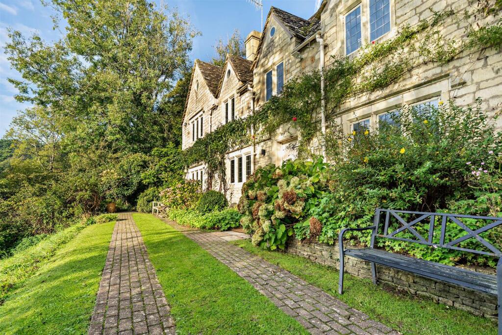 Main image of property: The Folly Cottage, South Woodchester