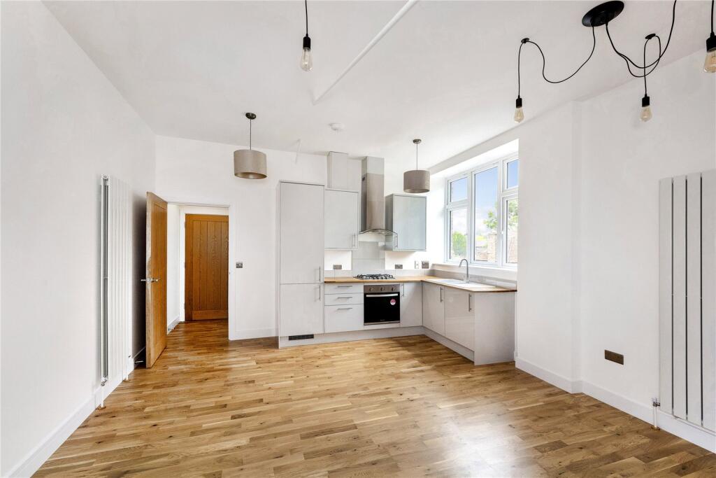 Main image of property: Seren House, 67 High Street, Edenbridge, Kent, TN8