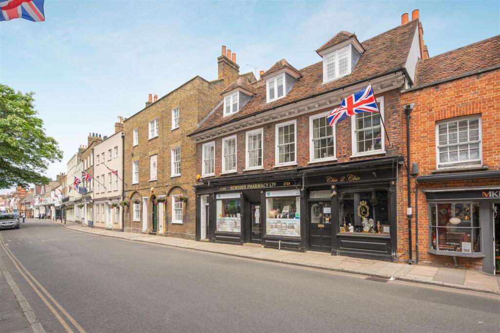Main image of property: High Street, Eton