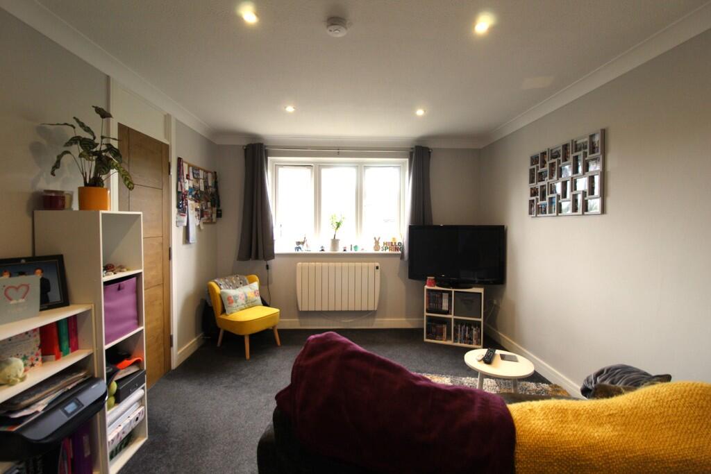 Main image of property: Walking Distance to West Byfleet Station