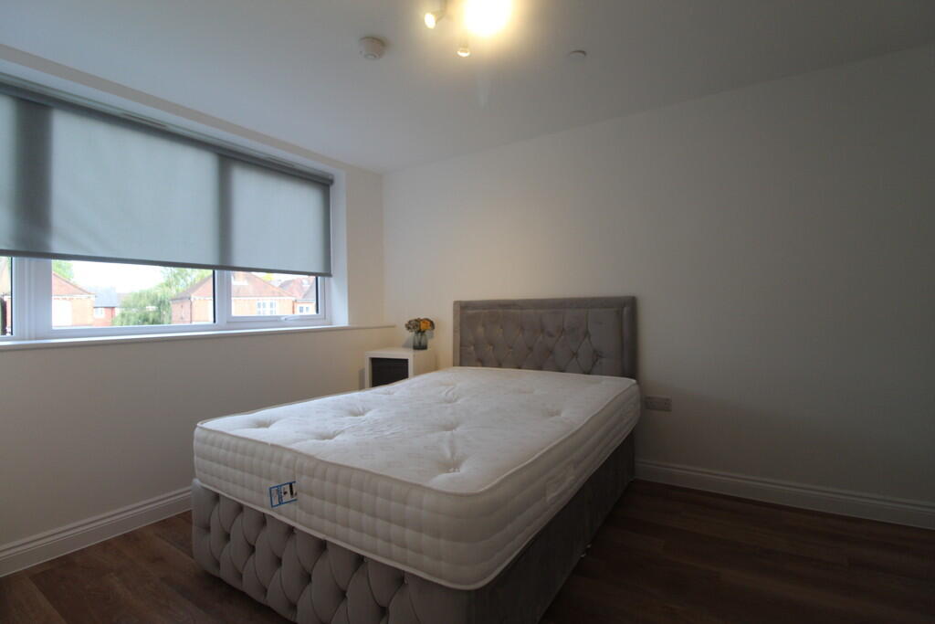 Main image of property: Guildford, GU1