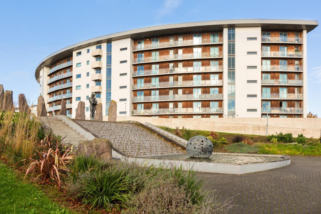 Main image of property: 172 The Crescent Building, Park West, Dublin 12, D12 FX64