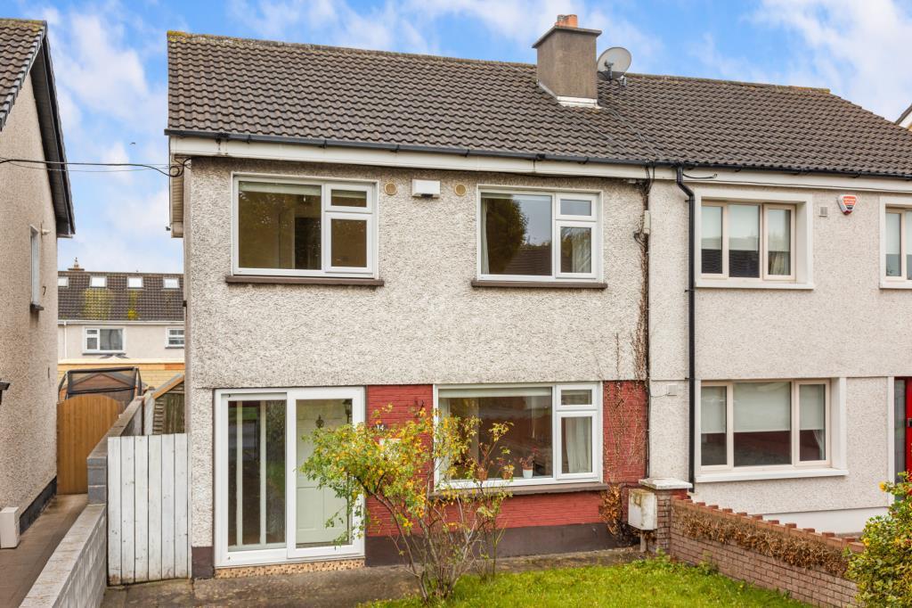 Main image of property: 14 Redwood Close, Kilnamanagh, Dublin 24, D24 A6P5