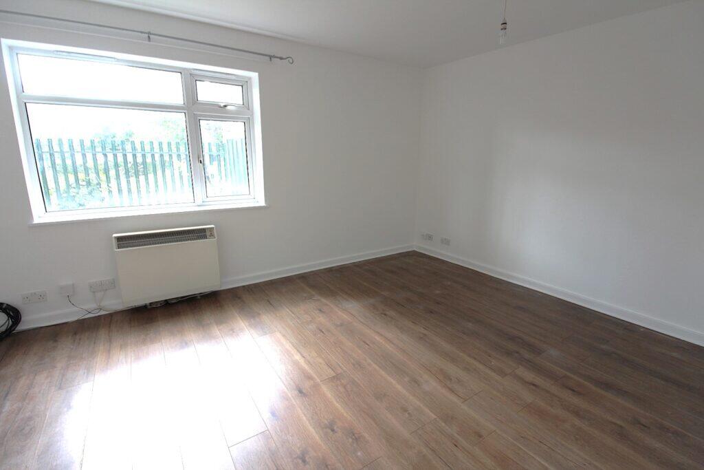 Main image of property: The Green, N14