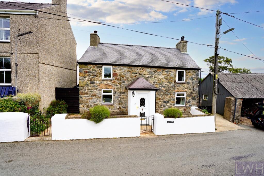 3 bedroom detached house for sale in Glan Parc, Pentre Uchaf, Pwllheli