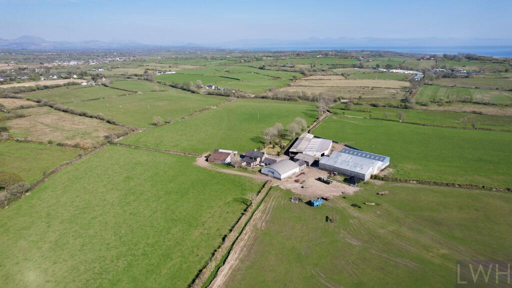 Main image of property: Land and Buildings at Glyddyn Mawr, Pwllheli - 116 ac