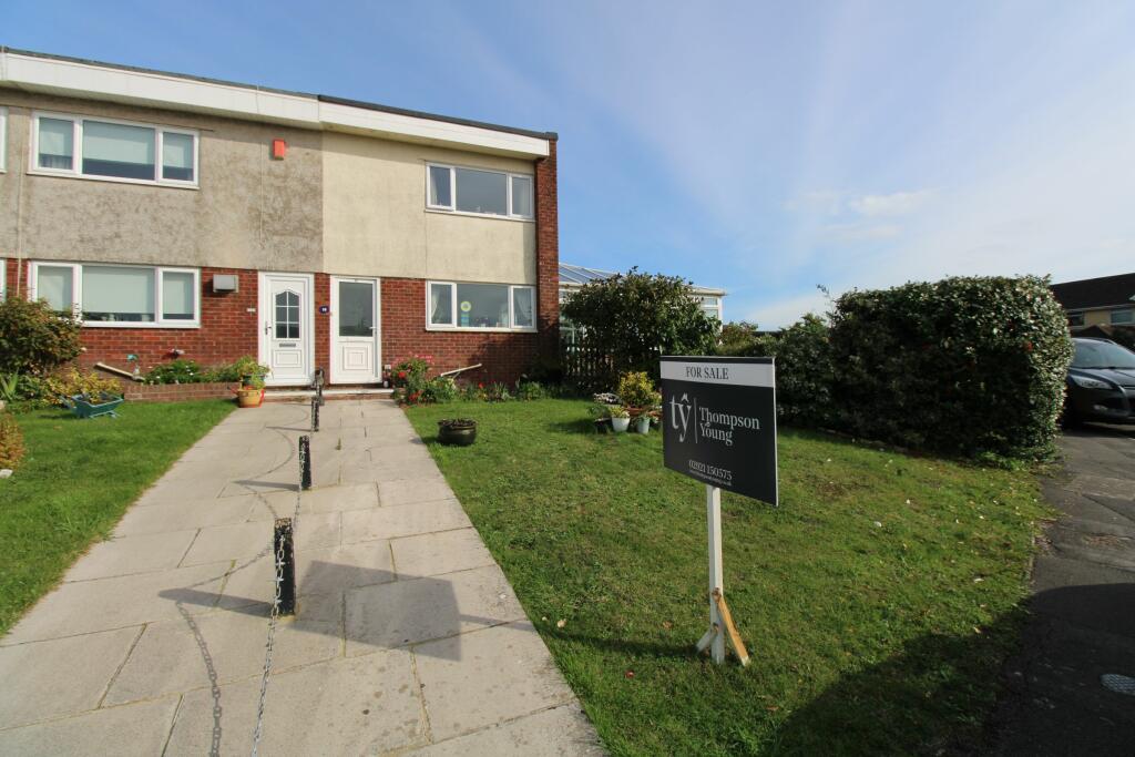 2 bedroom end of terrace house for sale in Vale View Crescent