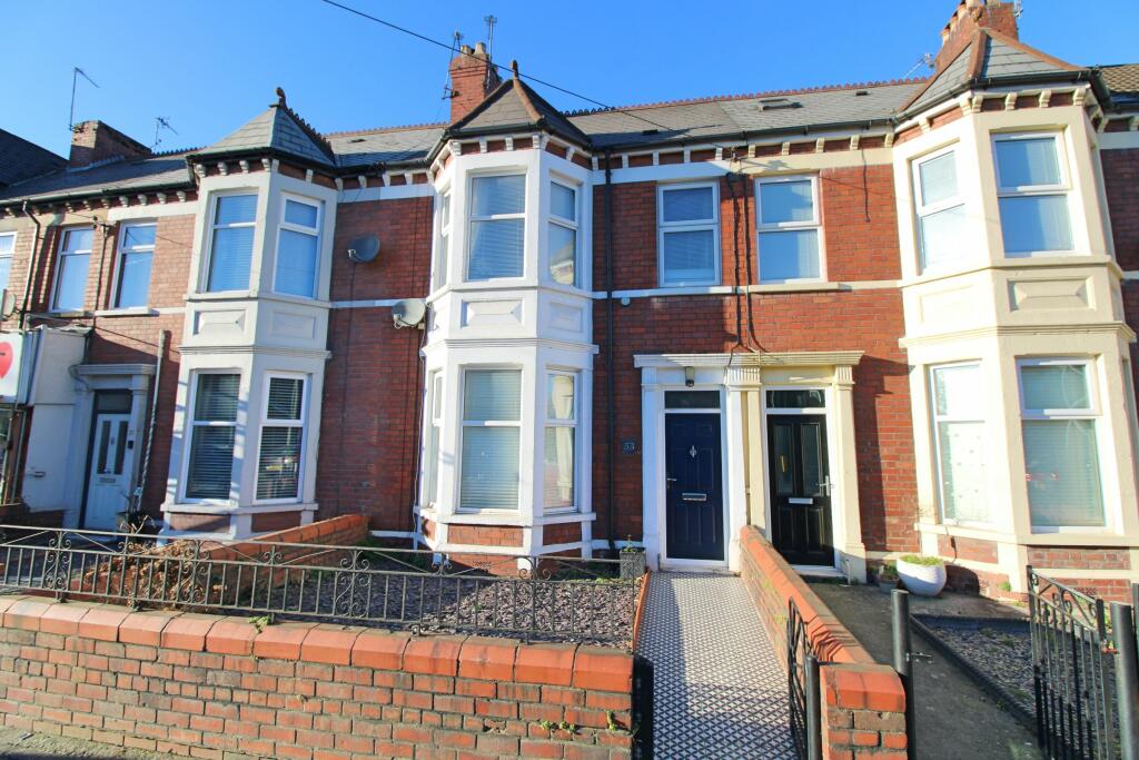 4 bedroom terraced house for sale in Cardiff Road, Dinas Powys, CF64