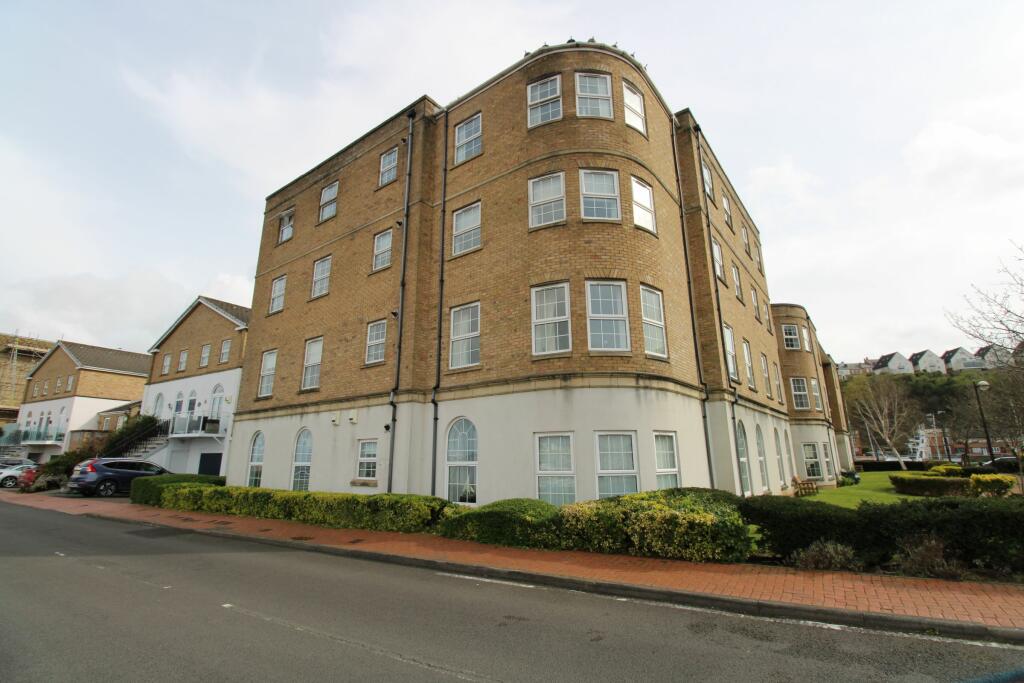 2 bedroom apartment for sale in John Batchelor Way, Penarth, CF64