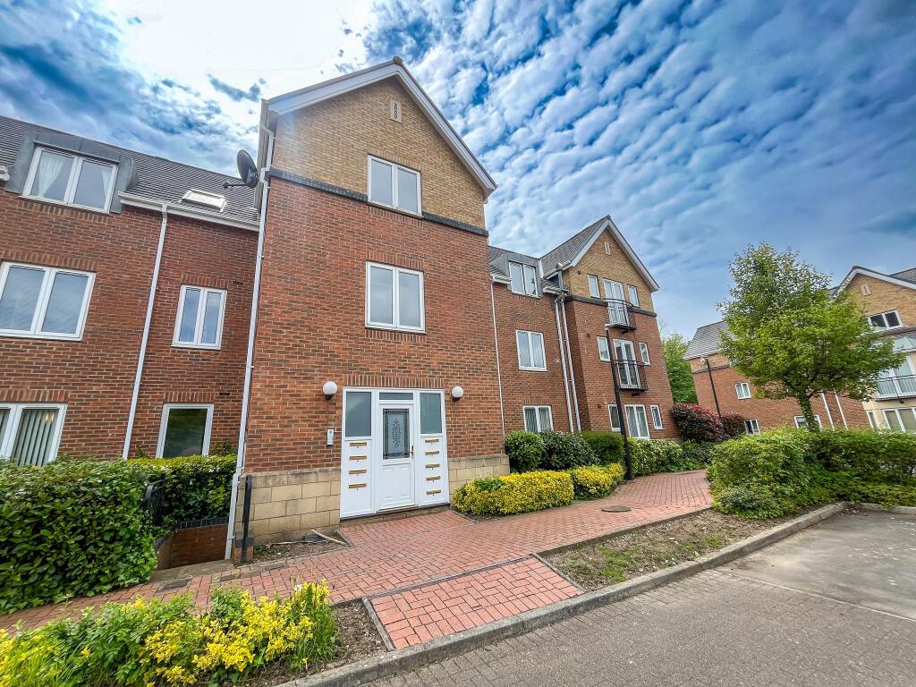 Main image of property: The Landings, Penarth