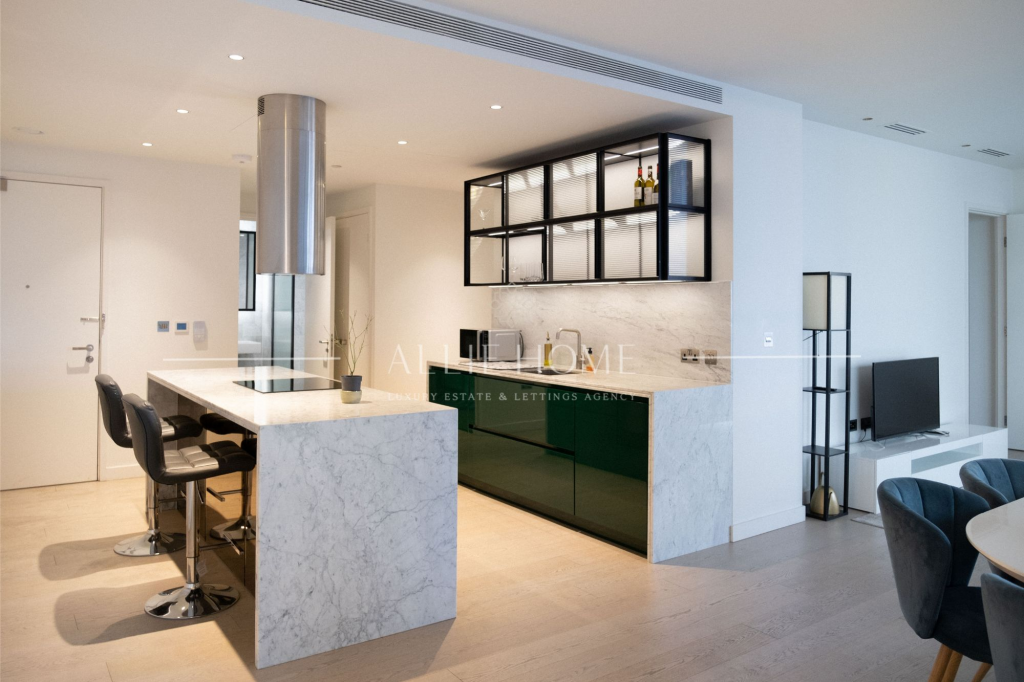 Main image of property: 2 Wards Place, West Tower, E14