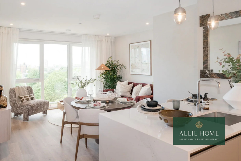 Main image of property: Bow Common Ln, Bow Green, E3