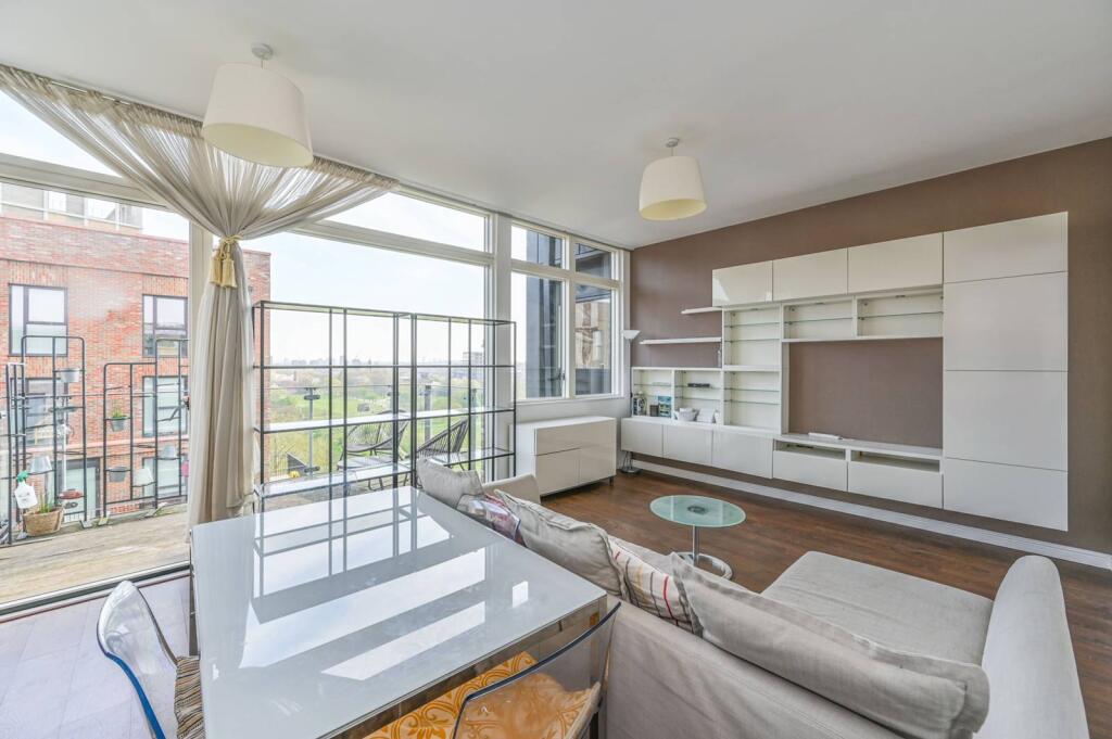 Main image of property: Albany Road, Elephant and Castle, London, SE5