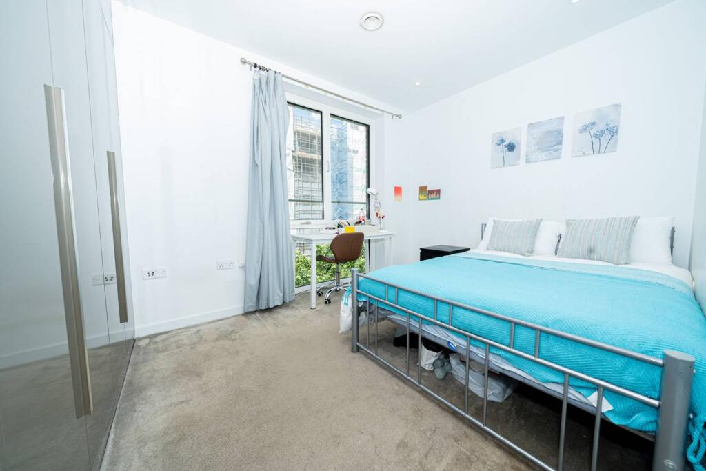 Main image of property: Heygate Street, Elephant and Castle, London, SE17