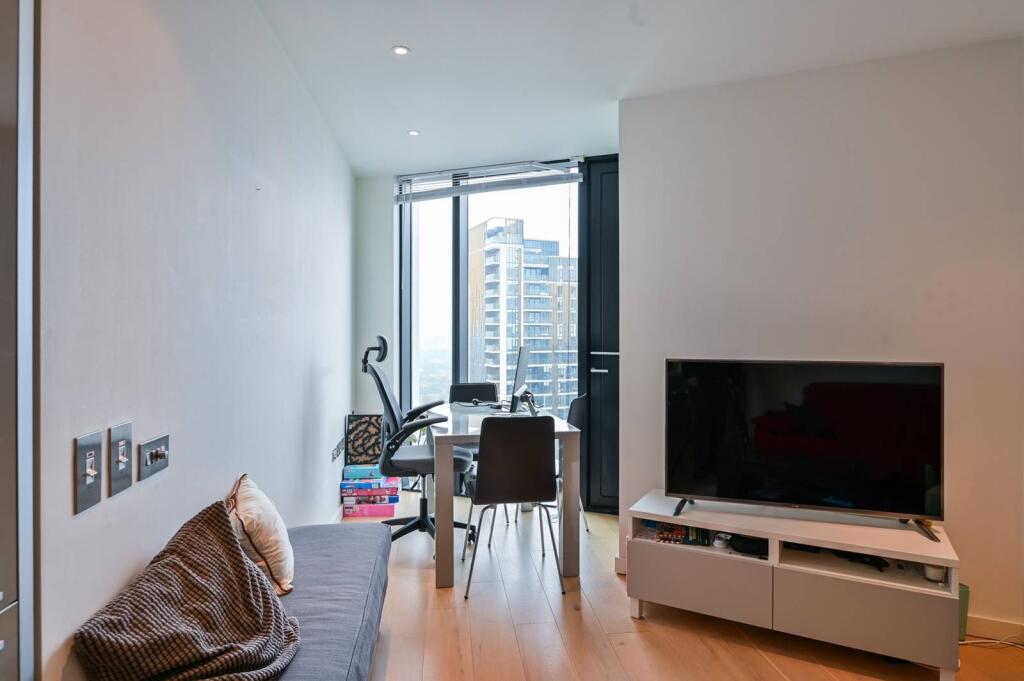 Main image of property: Walworth Road, Elephant and Castle, London, SE1