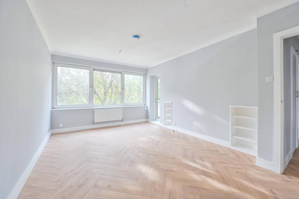 Main image of property: East Street, Elephant and Castle, London, SE17