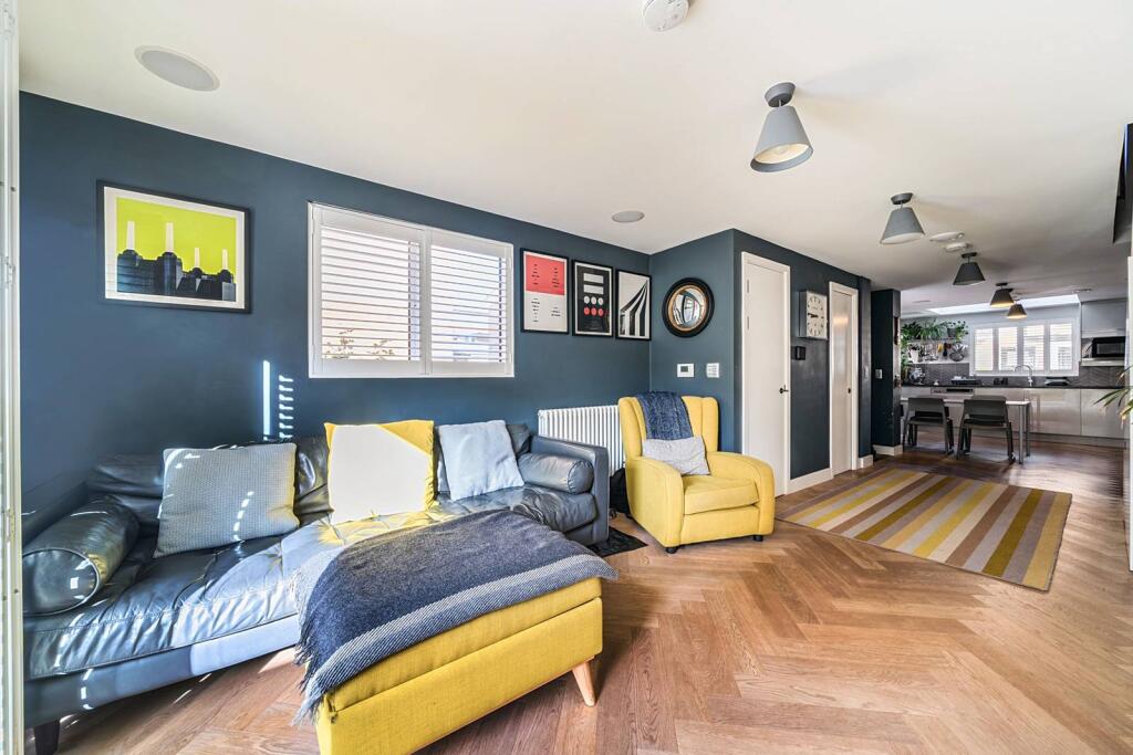 Main image of property: Canterbury Place, Elephant and Castle, London, SE17