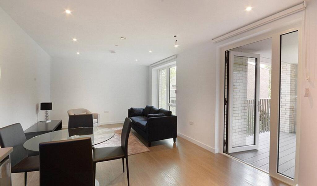 Main image of property: Sayer Street, Elephant and Castle, London, SE17