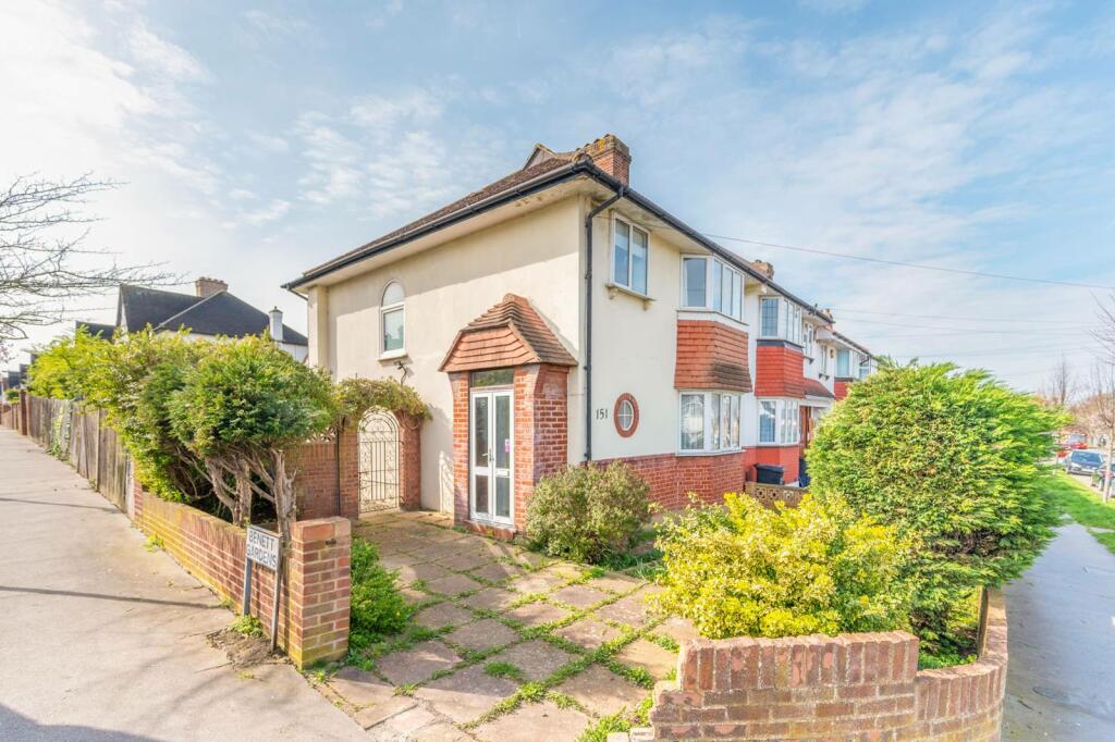 3 bedroom end of terrace house for rent in .Stanford Road, Norbury, London, SW16