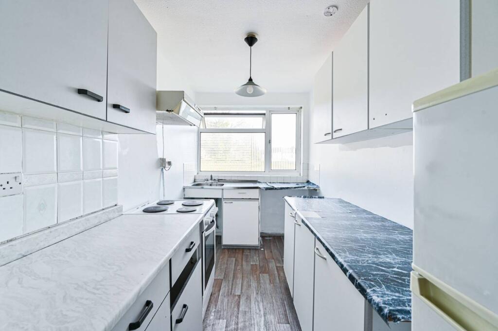 Additional property image - Parchmore Road, Thornton Heath, CR7