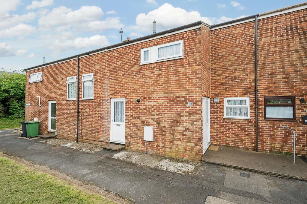3 bedroom terraced house for sale in Branton Close, Basingstoke,, RG22