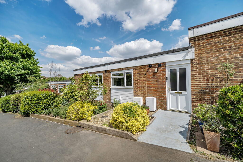 Main image of property: Meon Walk, Basingstoke