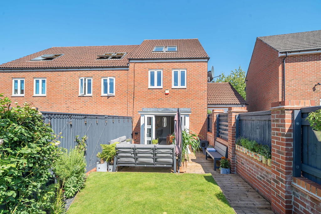 Main image of property: Kew Close, Basingstoke, RG24 9TP