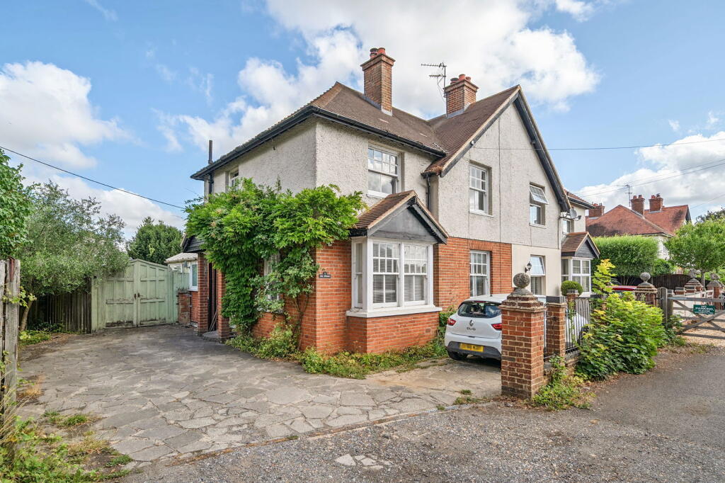 Main image of property: The Spinney, Aldermaston Road