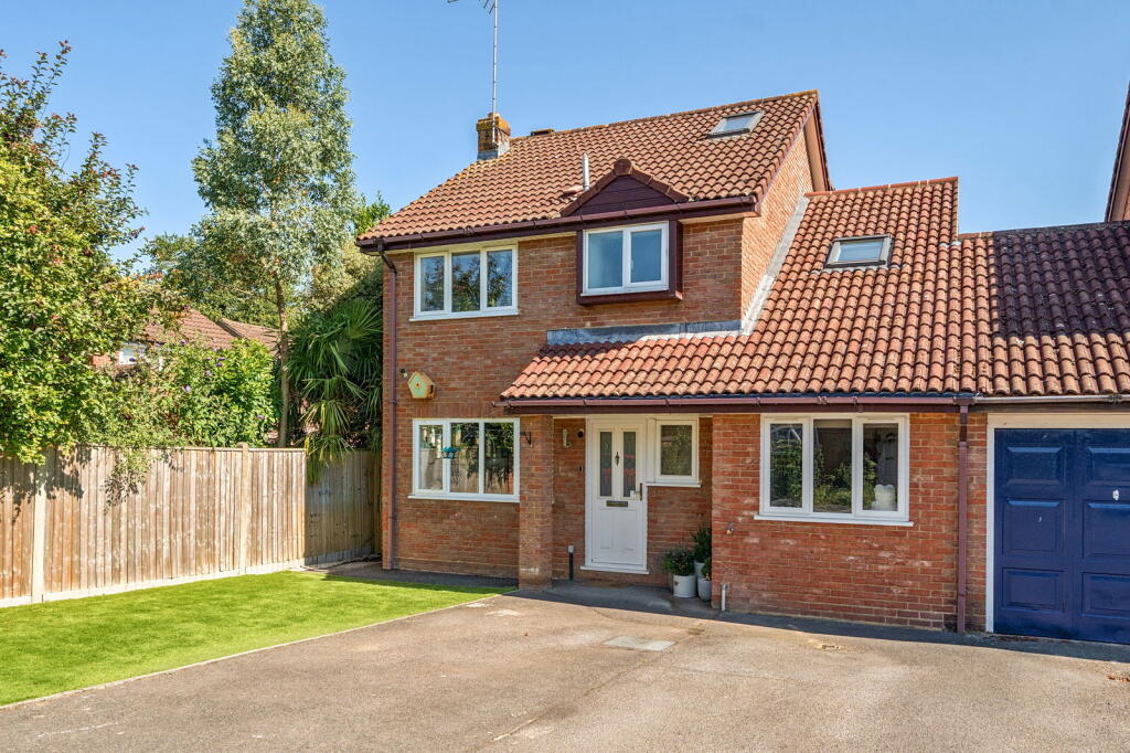 Main image of property: Highmoors, Chineham