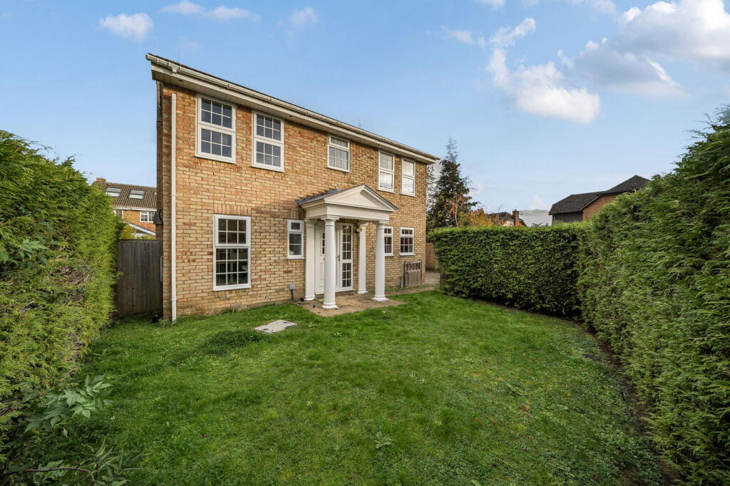 Main image of property: Fennel Close, Chineham