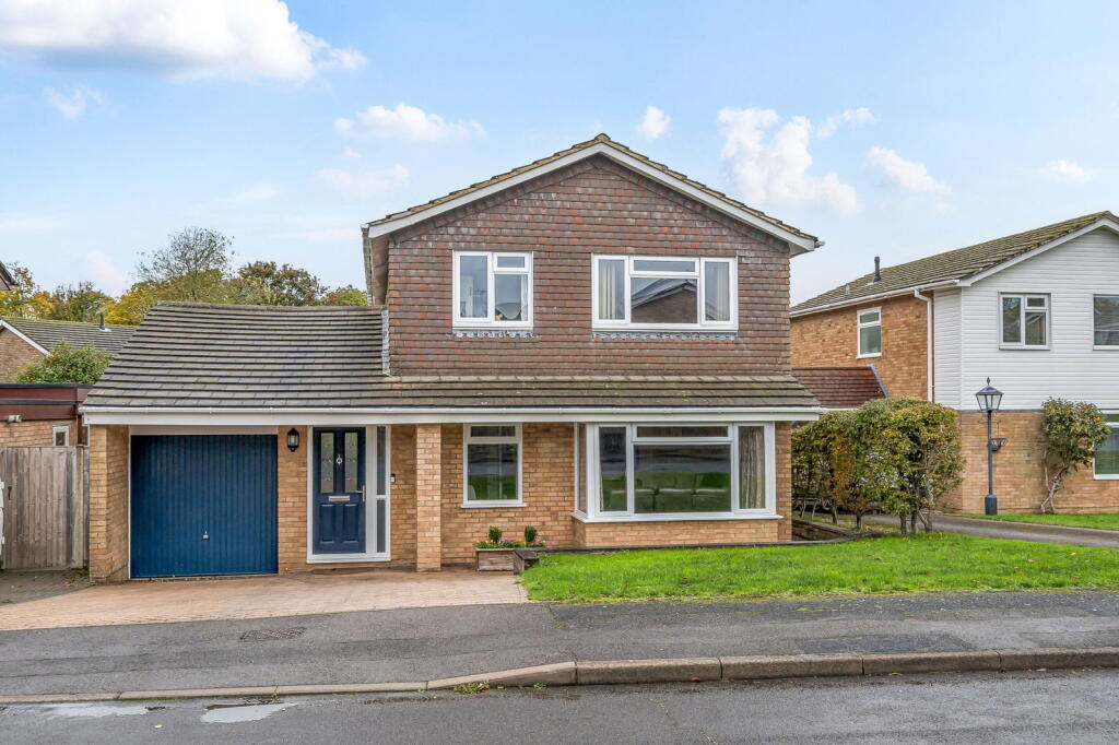 Main image of property: Hollyhock Close, Basingstoke RG22 5RF