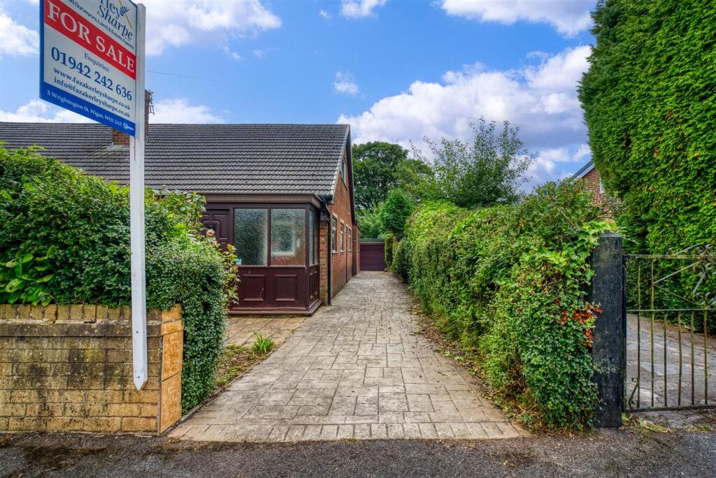 Main image of property: Kingsway, Euxton