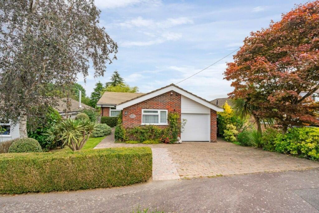 3 bedroom detached bungalow for sale in Wadhurst, East Sussex, TN5
