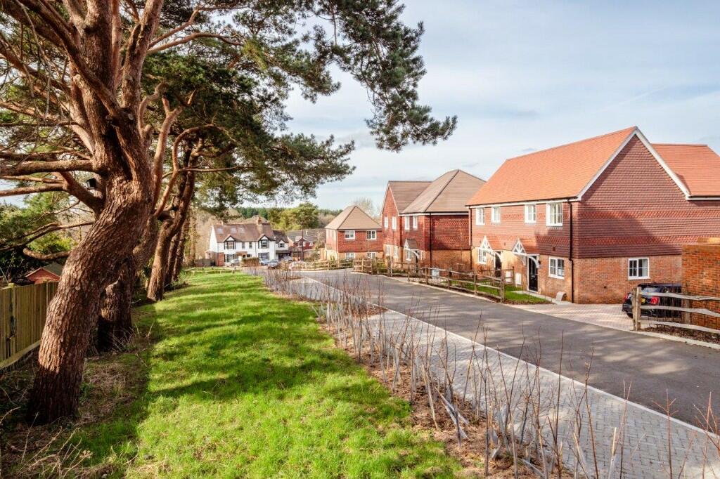 3 bedroom semidetached house for sale in Wadhurst, East Sussex, TN5