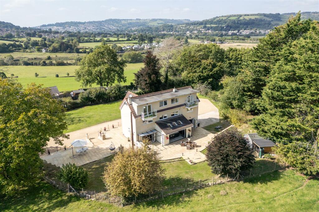 Additional property image - Bradford Road, Bath