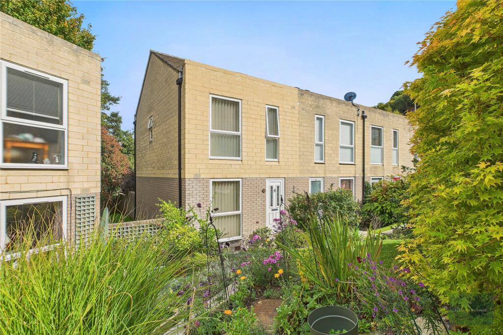 Main image of property: Holloway