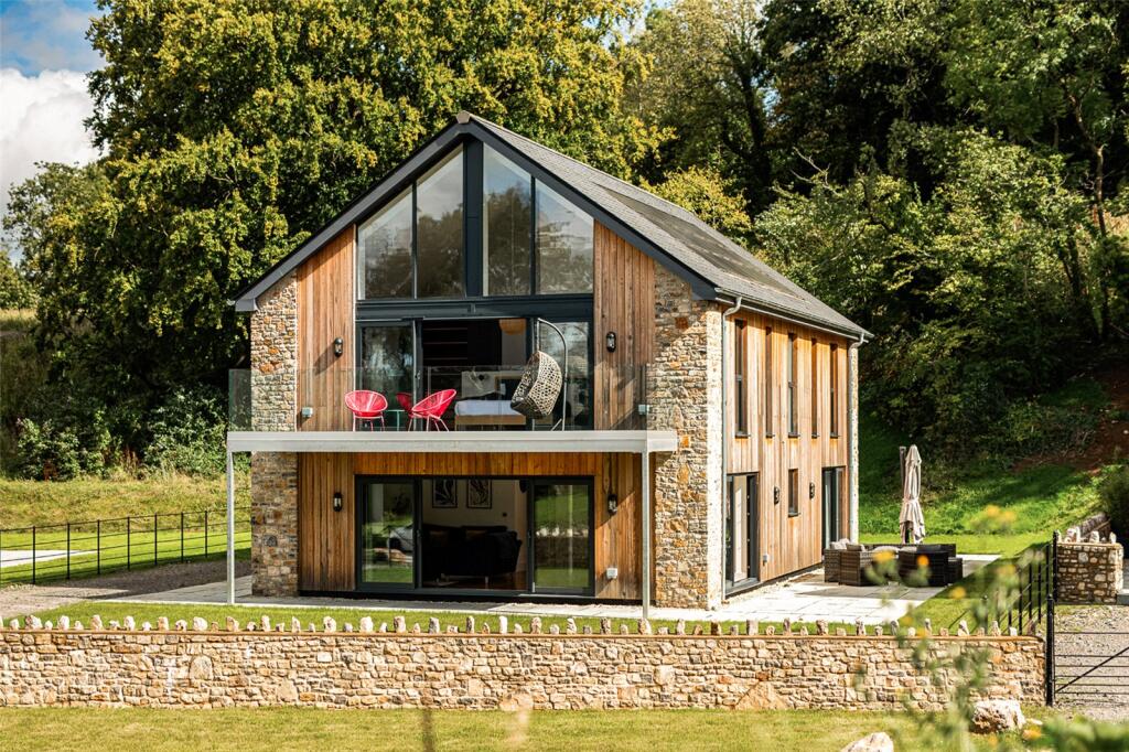 Main image of property: The Barn, Bector Lane