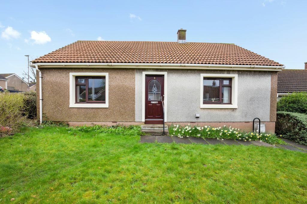 2 bedroom detached bungalow for sale in 9 Suttieslea Walk, Newtongrange