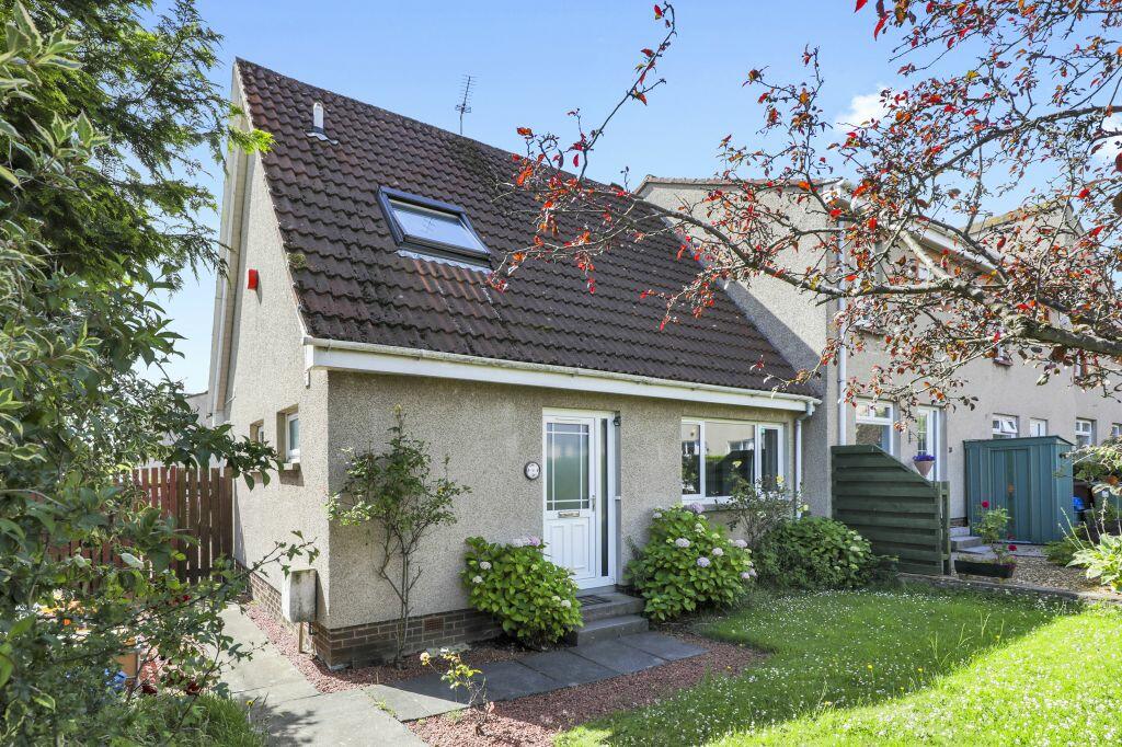 3 bedroom end of terrace house for sale in 30 Mucklets Crescent