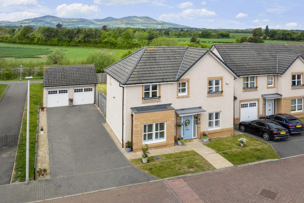 Main image of property: 51 Shiel Hall Crescent, Rosewell, Midlothian, EH24 9DD