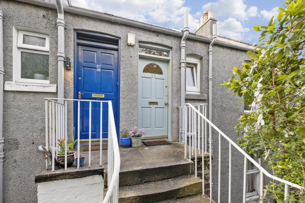 Main image of property: 25 West Street, Penicuik, EH26 9DG