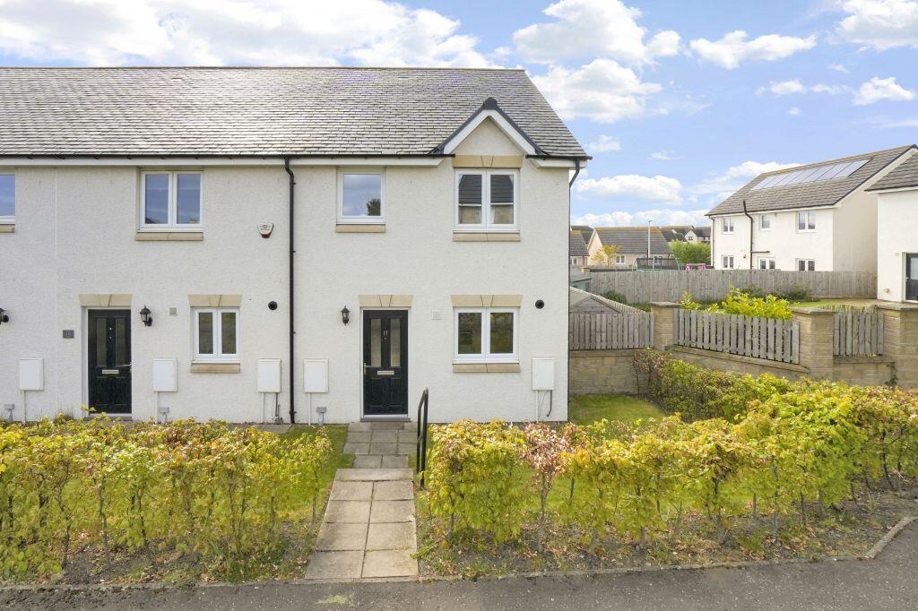 Main image of property: 17 Castell Maynes Avenue, Bonnyrigg, Midlothian, EH19 3SA