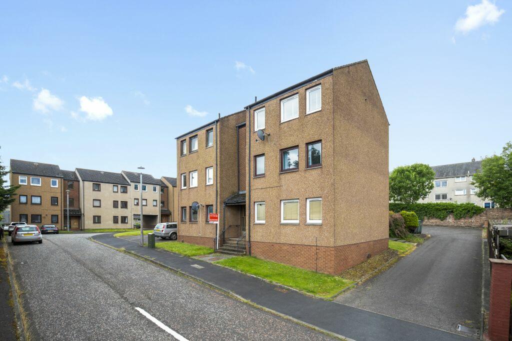 Main image of property: 13/3 Meadowfield Court, Edinburgh, EH8 7NA