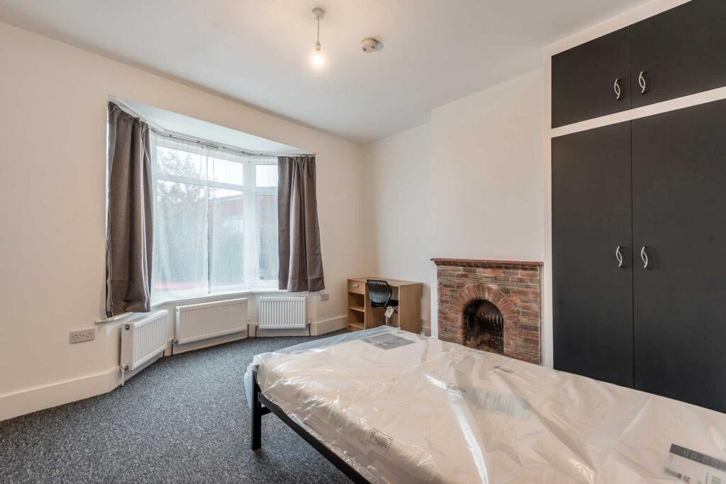 Main image of property: Park Road, Guildford, GU2