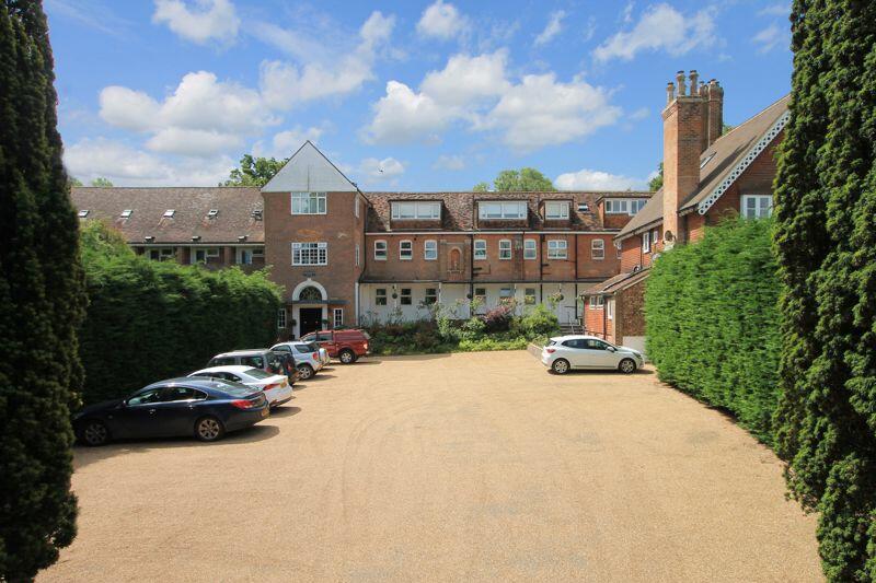 3 bedroom flat for sale in Spring Lane, Burwash, TN19