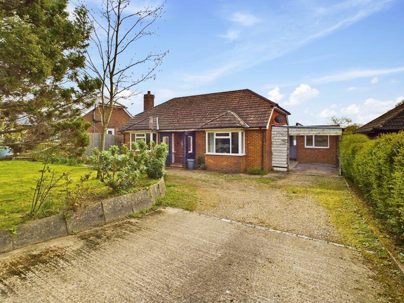 2 bedroom detached bungalow for sale in Horsegrove Avenue, Wadhurst, TN5