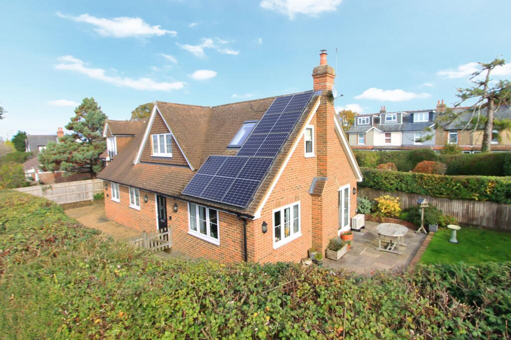 Main image of property: Mount Pleasant, Wadhurst, TN5