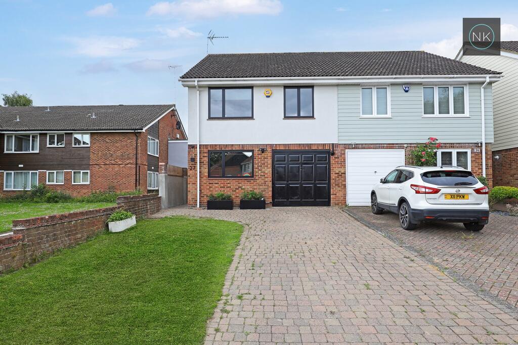 Main image of property: Thrifts Mead, Theydon Bois, Epping, Essex, CM16 7NF