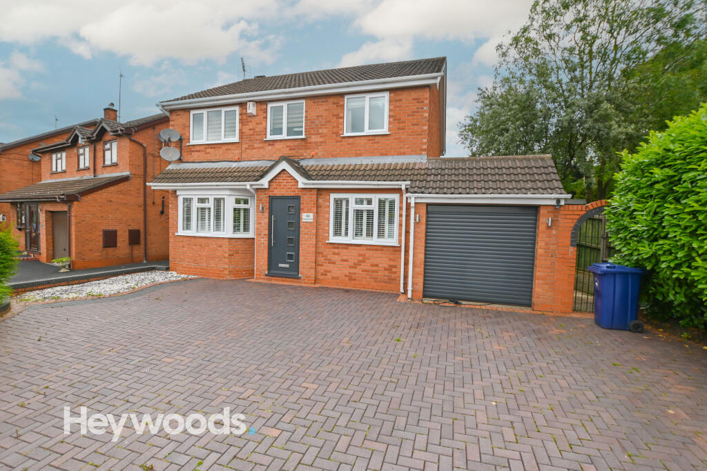 4 bedroom detached house for sale in Hemsby Way, Westbury Park