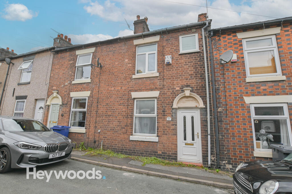 2 bedroom terraced house for sale in Madeley Street, Silverdale